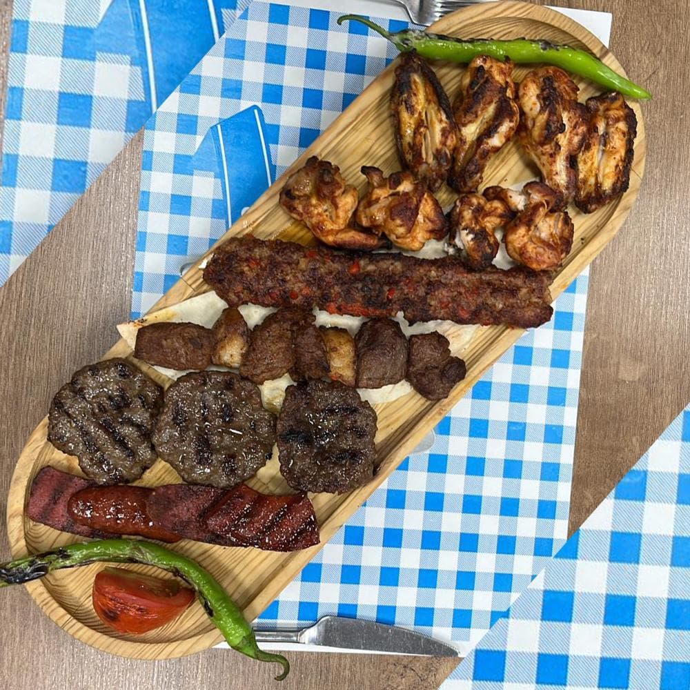 Karışık kebap tabağı